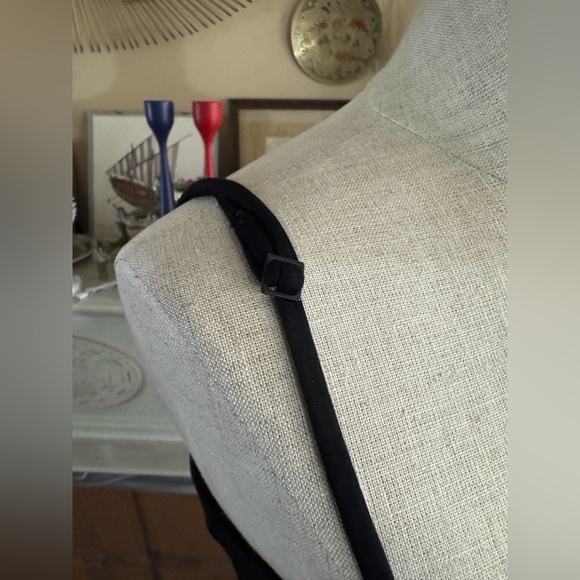 NBD Eileen Gown with slit in black size M - Picture 10 of 15